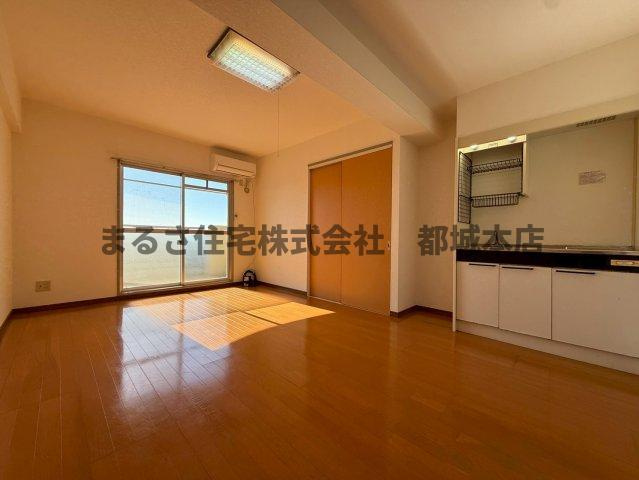 イーストウッドの居間・リビング