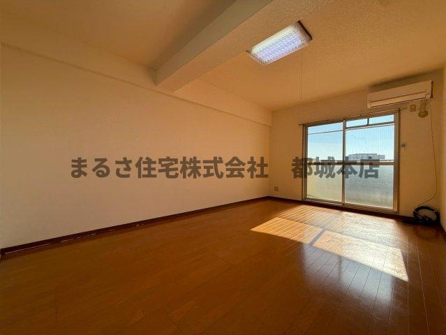 イーストウッドの居間・リビング