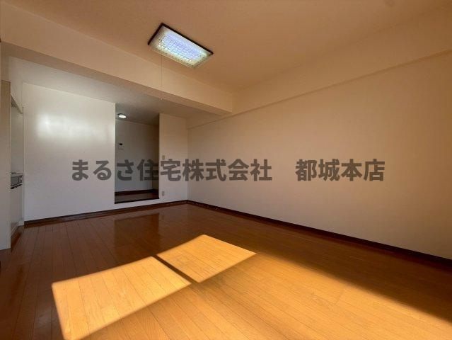 イーストウッドの居間・リビング