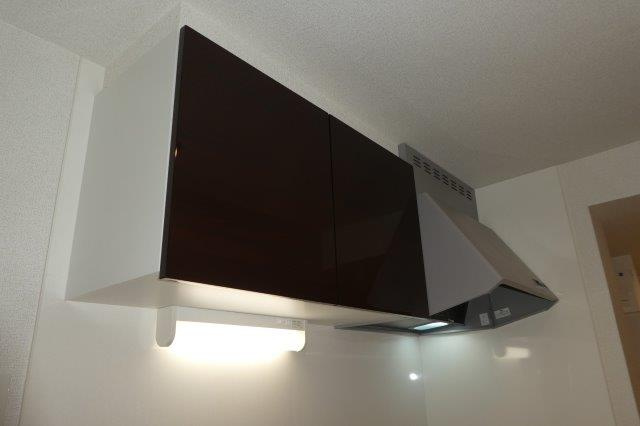 SUN16浜町のキッチン|キッチン上収納