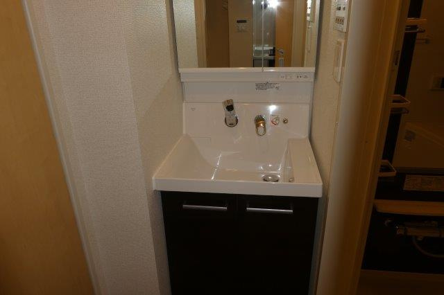 SUN16浜町の独立洗面台|シャンプードレッサー