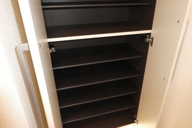 SUN16浜町の玄関|シューズボックス