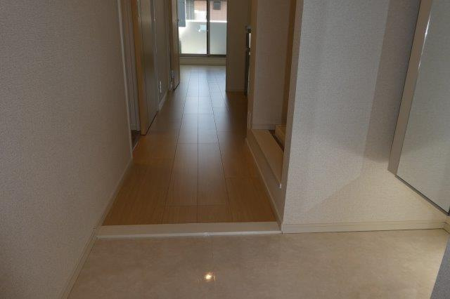 SUN16浜町の玄関