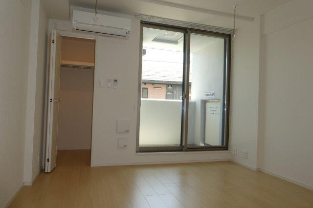 SUN16浜町の居間・リビング|洋室