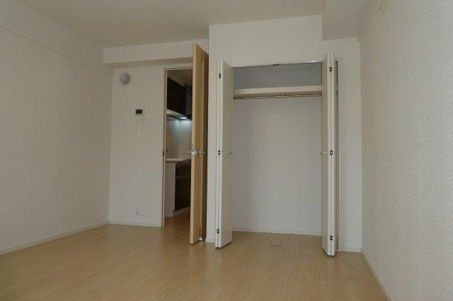 SUN16浜町の居間・リビング|洋室