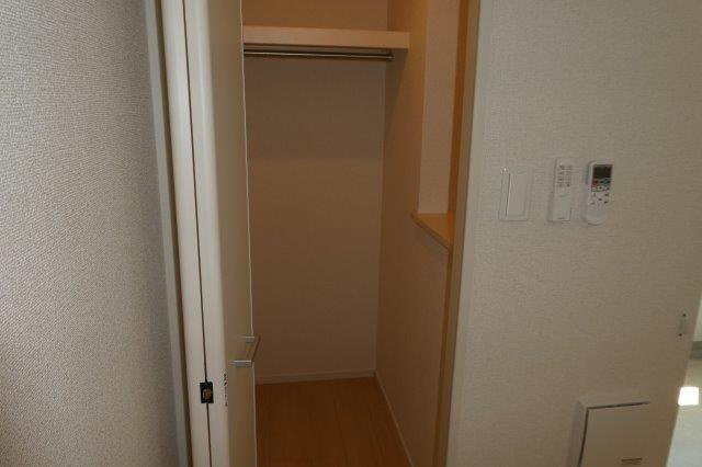 SUN16浜町の収納|クローゼット２