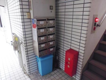 新井ビル（白山5丁目）のロビー