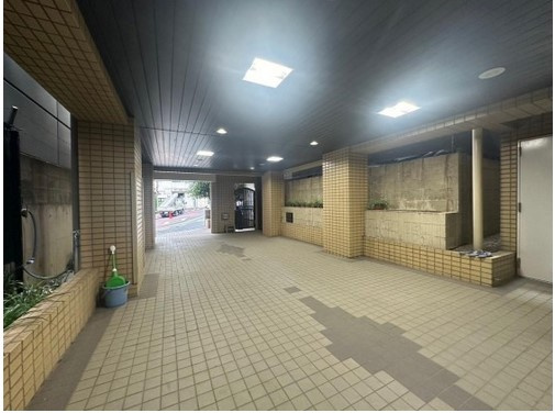 新宿駅徒歩３分　大規模修繕工事済み一棟レジ（自社ビルに）のその他共用部分