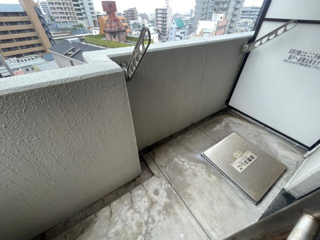 ネオハイム六甲のバルコニー