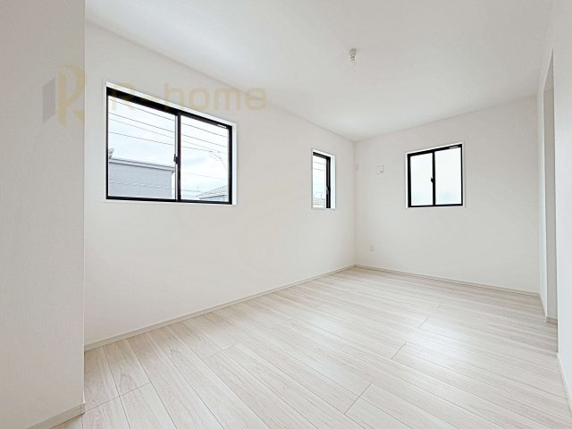 流山市こうのす台4期　新築戸建て　1号棟の洋室|2面窓の風通しの良い洋室です♪差し込む暖かな陽当たりで、室内がくつろげる空間に早変わりです♪