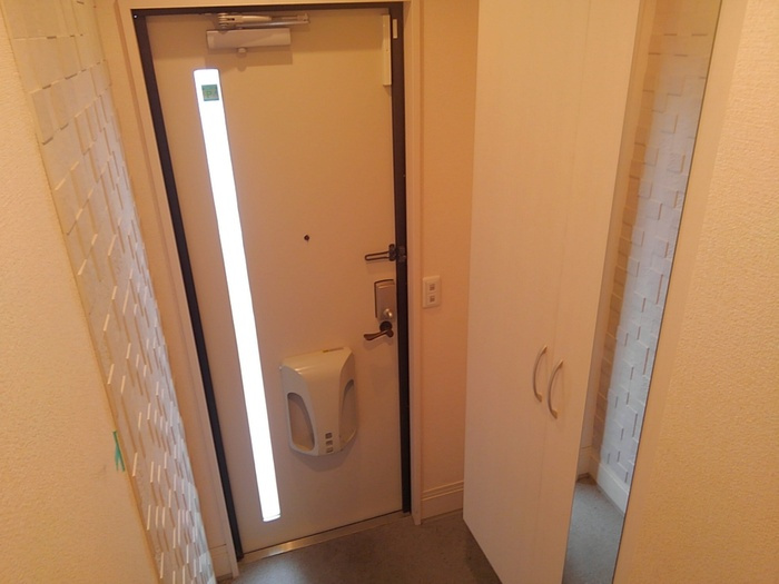 サニーサイド聖蹟Ⅱの玄関