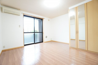 【洋室】 | ティアラ | ※同物件・同タイプの写真です。