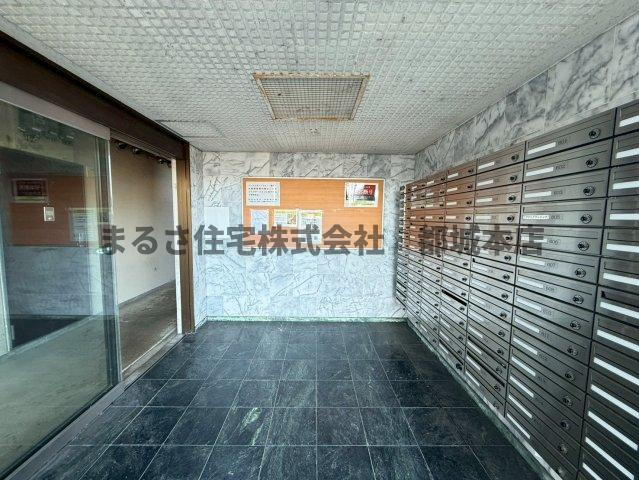 イーストウッドのロビー