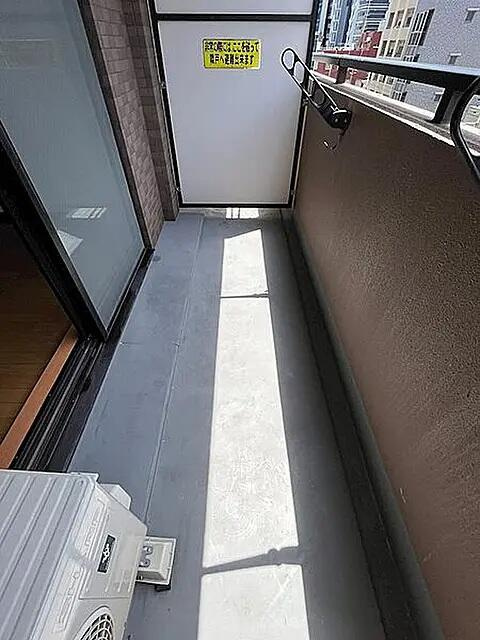大阪市中央区大手通１丁目の賃貸マンションのバルコニー