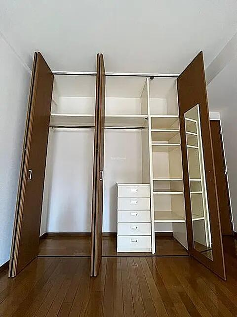 大阪市中央区大手通１丁目の賃貸マンションの収納