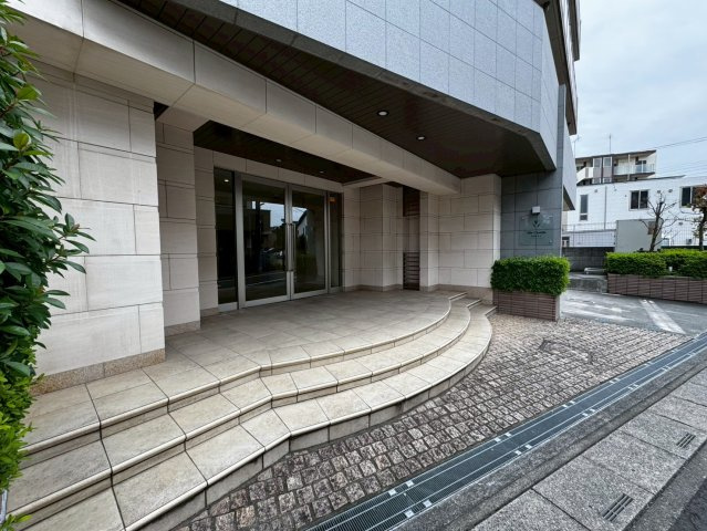 ミオカステーロ大宮のその他|エントランスです♪