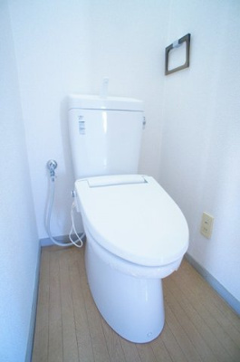 【トイレ】 | 農住メゾン・プレミールＢ | コンパクトで使いやすいトイレです