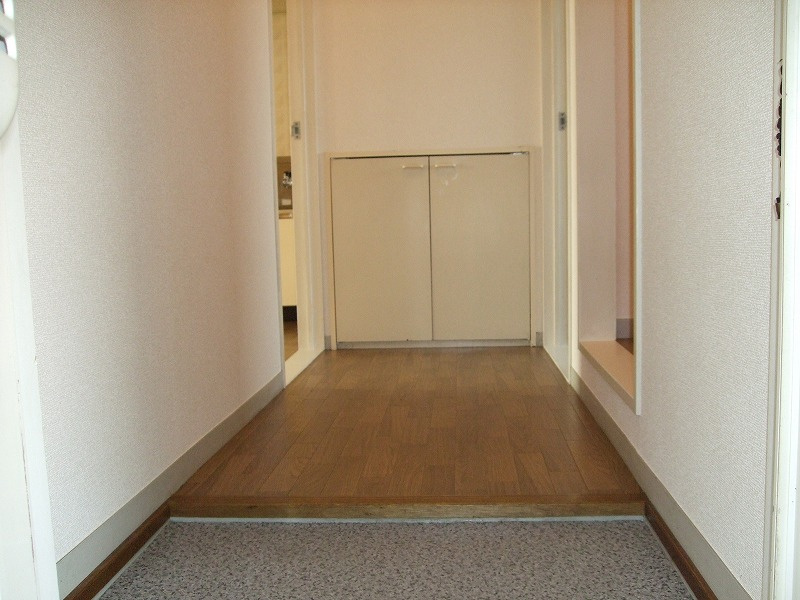 ダイモンハイツの玄関|※他のお部屋の参考写真です。