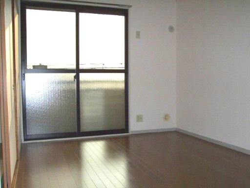 ダイモンハイツの居間・リビング|同間取りの別号室の参考写真です。