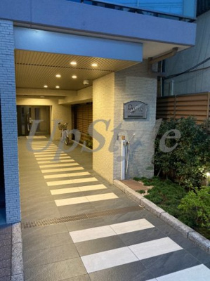 【エントランス】 | プレール・ドゥーク梅島