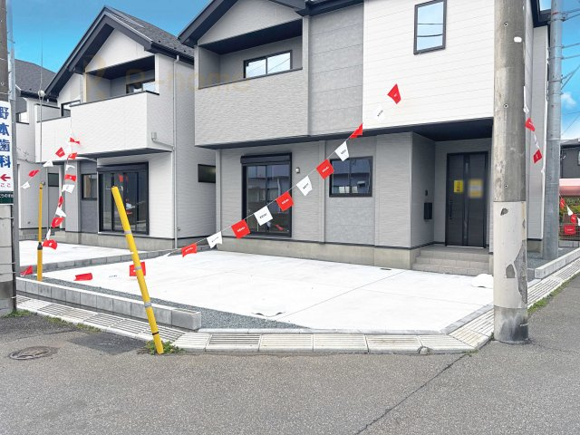流山市こうのす台4期　新築戸建て　3号棟の駐車場|カースペースは2台お停めいただけます♪