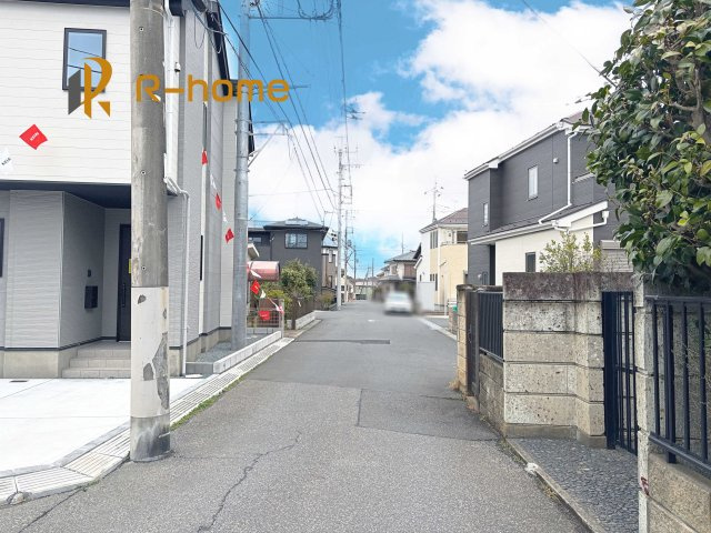 流山市こうのす台4期　新築戸建て　3号棟の前面道路含む現地写真|『今から見たい！』大歓迎です♪
お気軽にＲ－ｈomeまでお問い合わせください。