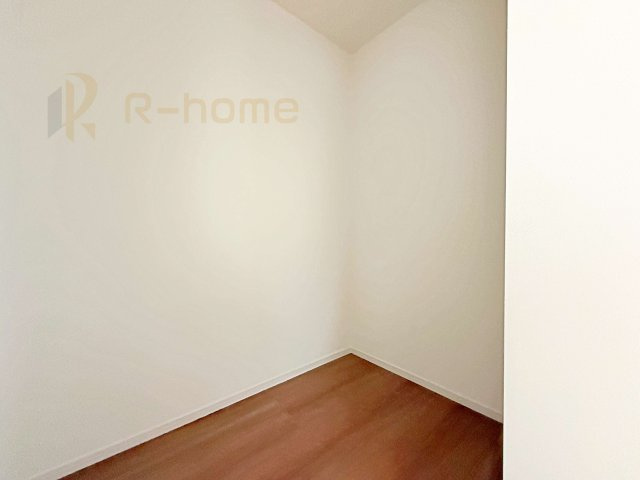 流山市こうのす台4期　新築戸建て　3号棟の収納|人気のウォークインクローゼット！アウター類はもちろん、季節ものや寝具も収納できます！