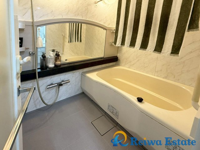 フォルスコート茅ヶ崎ラチエン通りの浴室