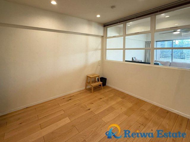 フォルスコート茅ヶ崎ラチエン通りの洋室