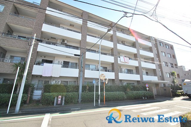 フォルスコート茅ヶ崎ラチエン通りの外観