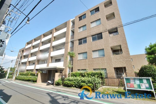 フォルスコート茅ヶ崎ラチエン通りの外観