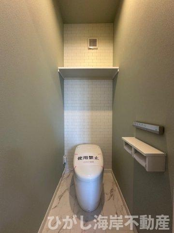 茅ヶ崎市下町屋2丁目　新築戸建　全２棟のトイレ|洗浄機能付きお手洗い