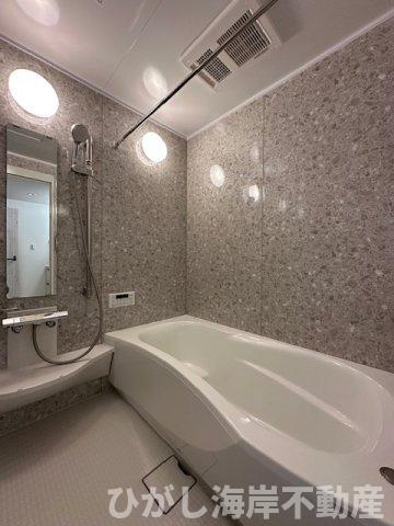 茅ヶ崎市下町屋2丁目　新築戸建　全２棟の浴室|12月22日撮影　建築中　現地外観