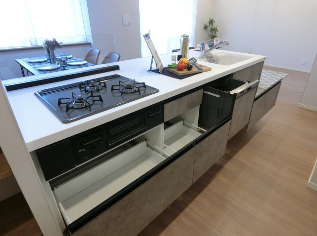 ダイアパレス女池のキッチン