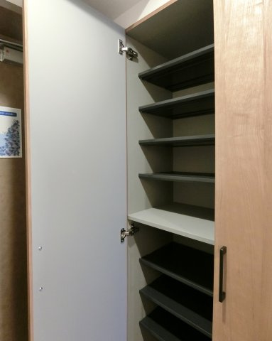 ダイアパレス女池の玄関