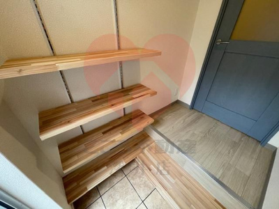 【玄関】 | 枚方市西禁野２丁目戸建