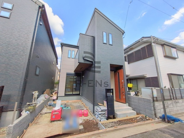 【外観】 | 練馬区南田中４丁目　新築戸建て　３号棟 | 建築中