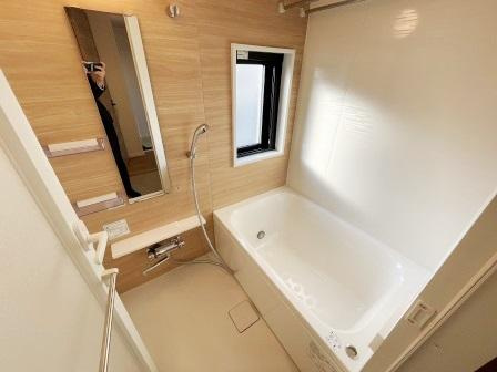 ファインクレスト巣鴨の浴室