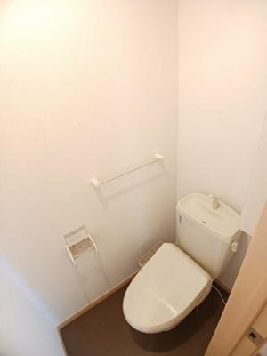 【トイレ】 | ミッテ・ドルフ西国分Ⅲ | 落ち着いたトイレです