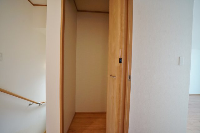 【横浜市瀬谷区二ツ橋町60全2棟新築戸建て】★仲介手数料無料★（二つ橋小学校・東野中学校）の収納