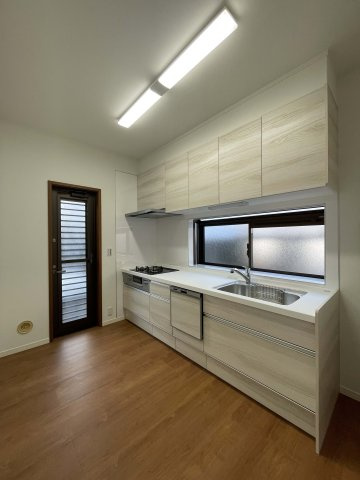 つくば市東光台　リフォーム済み物件のキッチン