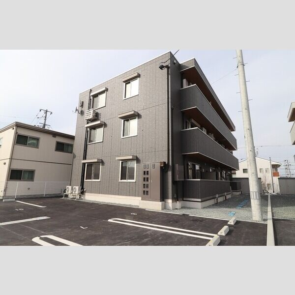 ラ・ペルラ下北沢