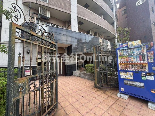 セレッソコート上本町EASTのエントランス