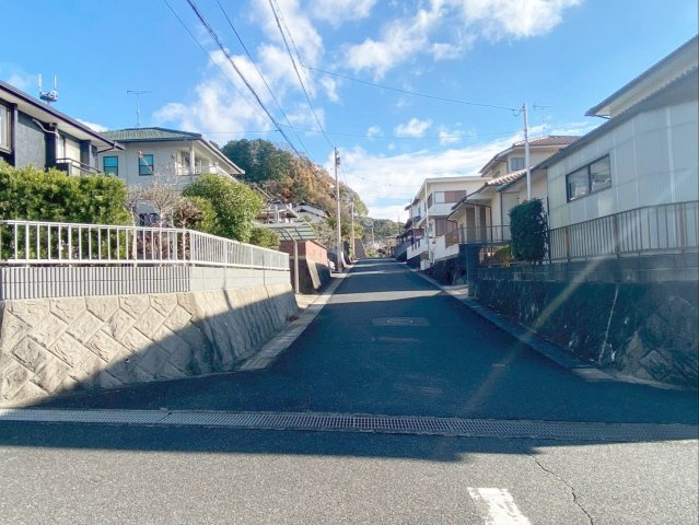 糟屋郡久山町大字山田　中古戸建の前面道路含む現地写真|前面道路の様子です！
