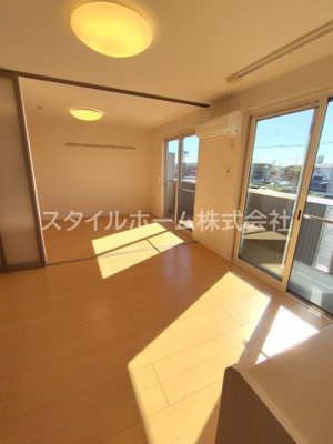 【居間・リビング】 | Ｓｈｉｎｅ　Ｍｏａｔ | 別部屋写真です。