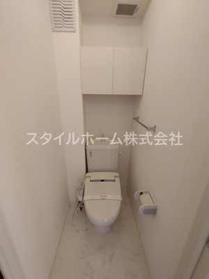 【トイレ】 | Ｓｈｉｎｅ　Ｍｏａｔ | 別部屋写真です。