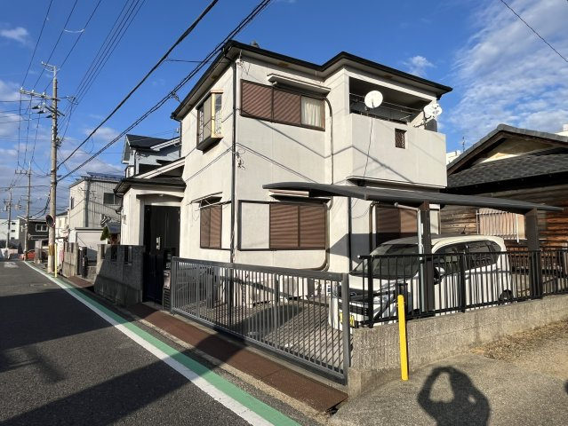 泉佐野市鶴原戸建の前面道路含む現地写真