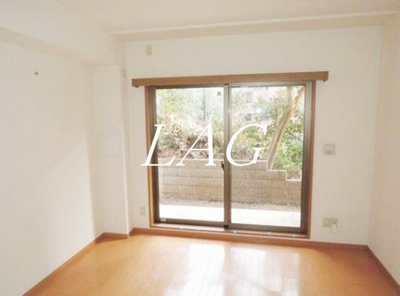 【居間・リビング】 | エーデルヴィラ都立大学 | 洋室のお部屋です。