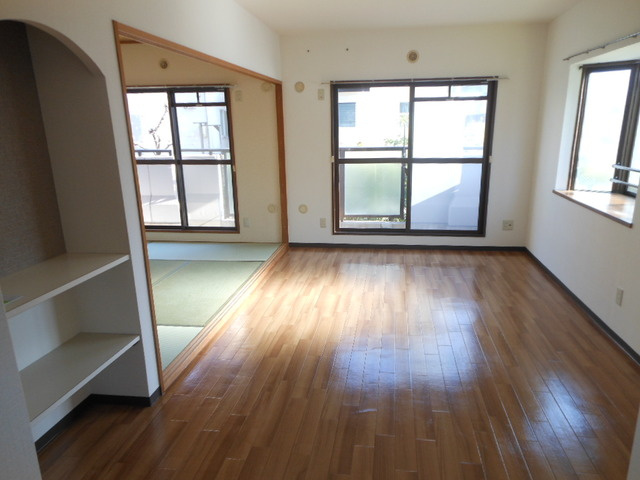 メゾンジョワイエの居間・リビング|前回募集時の写真です