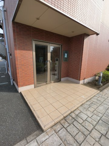 【エントランス】